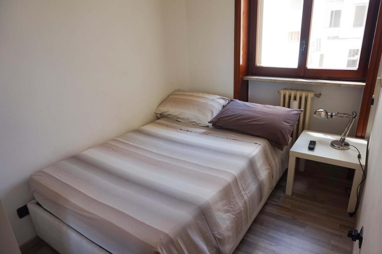 B&B Piazza 300Mila เลชเช ภายนอก รูปภาพ