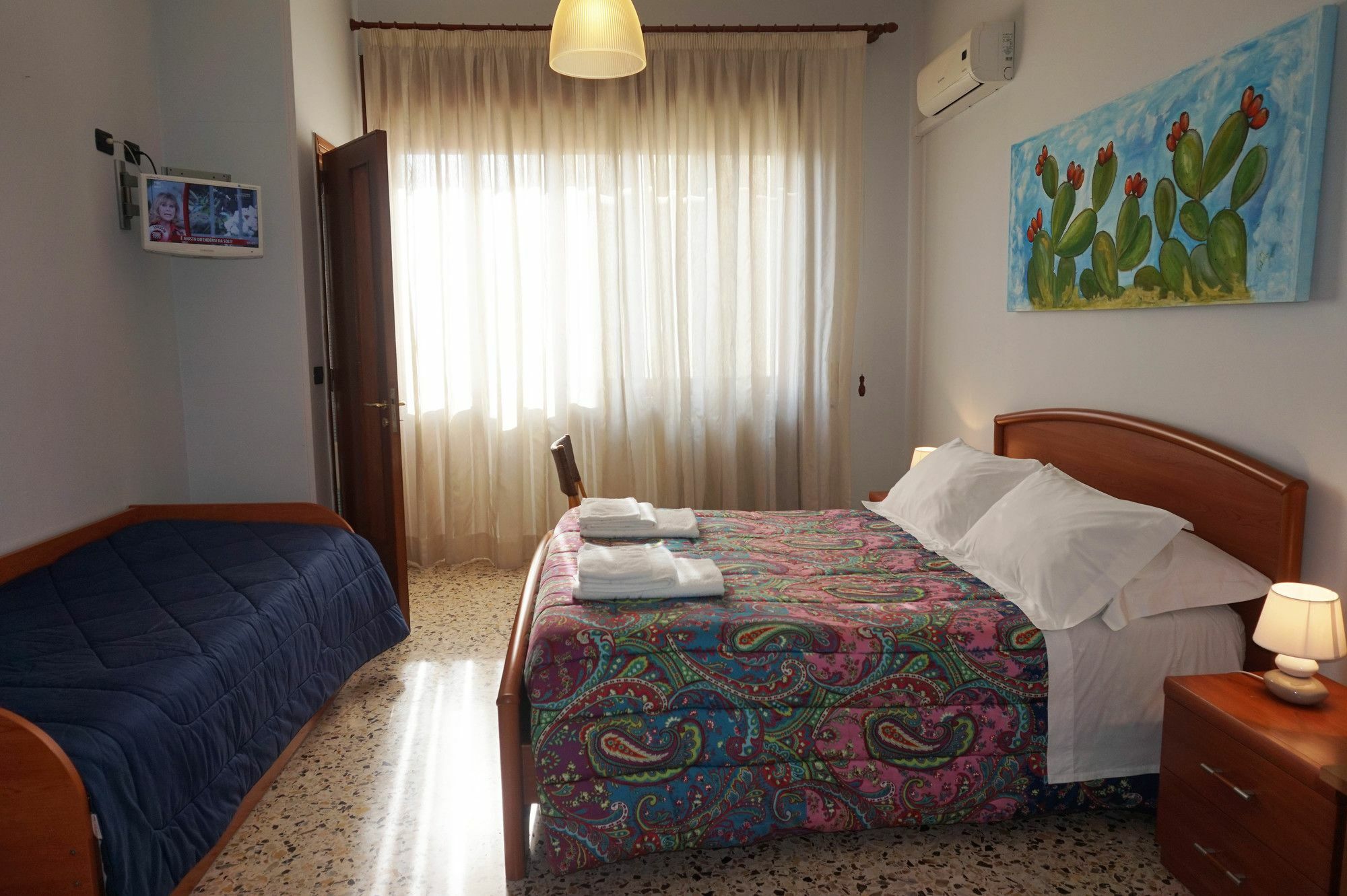 B&B Piazza 300Mila เลชเช ภายนอก รูปภาพ