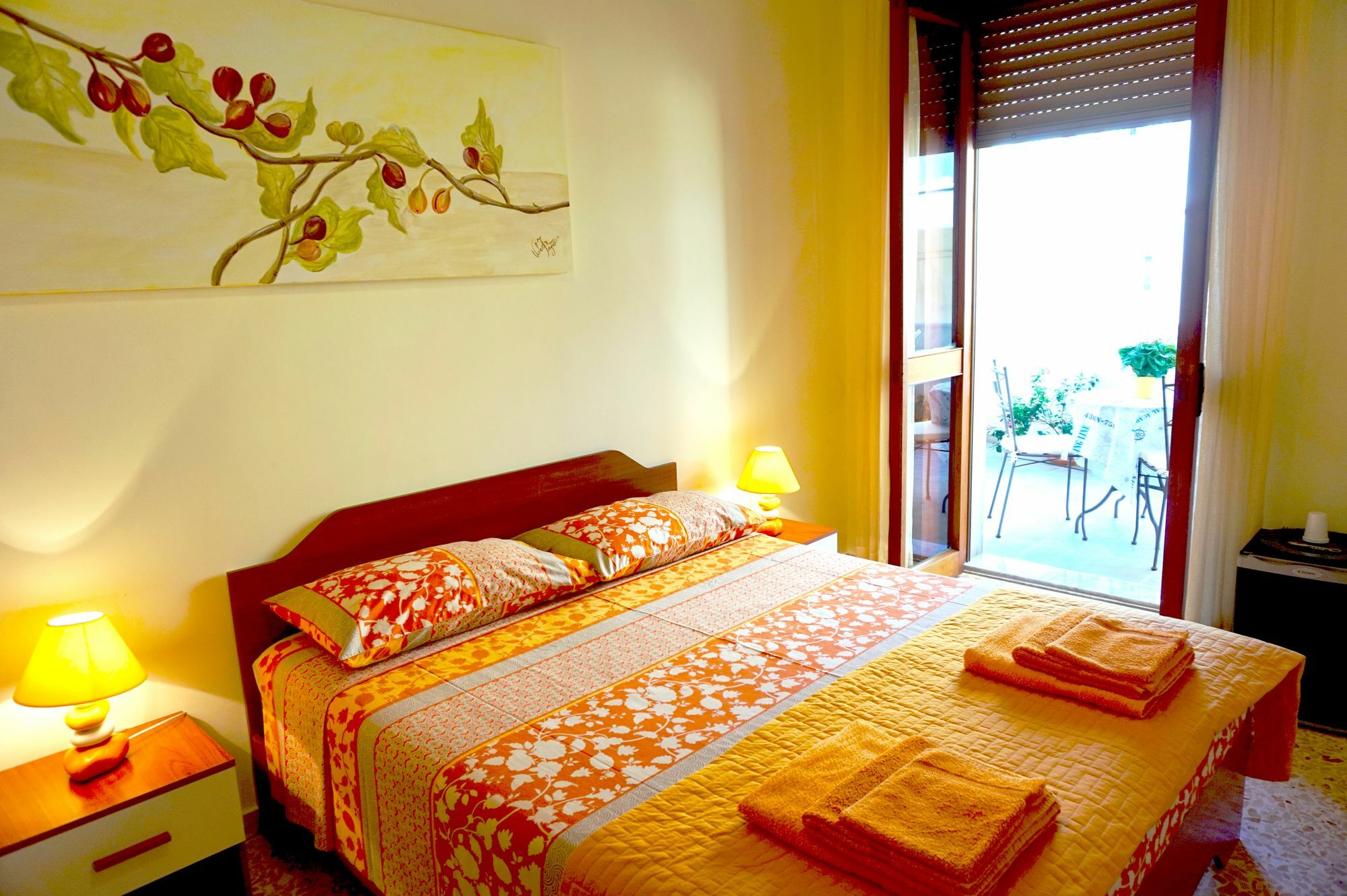 B&B Piazza 300Mila เลชเช ภายนอก รูปภาพ
